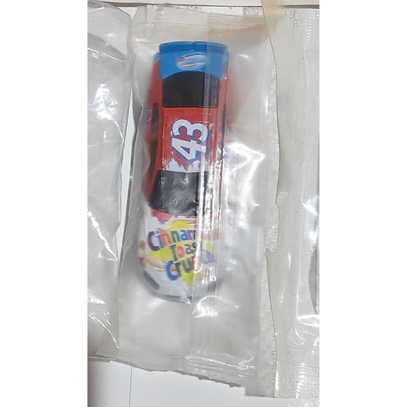 Vintage Lot of 10 Richard Petty #43 1:64 Diecast General Mills Cereal Cars Seale - Picture 11 of 11